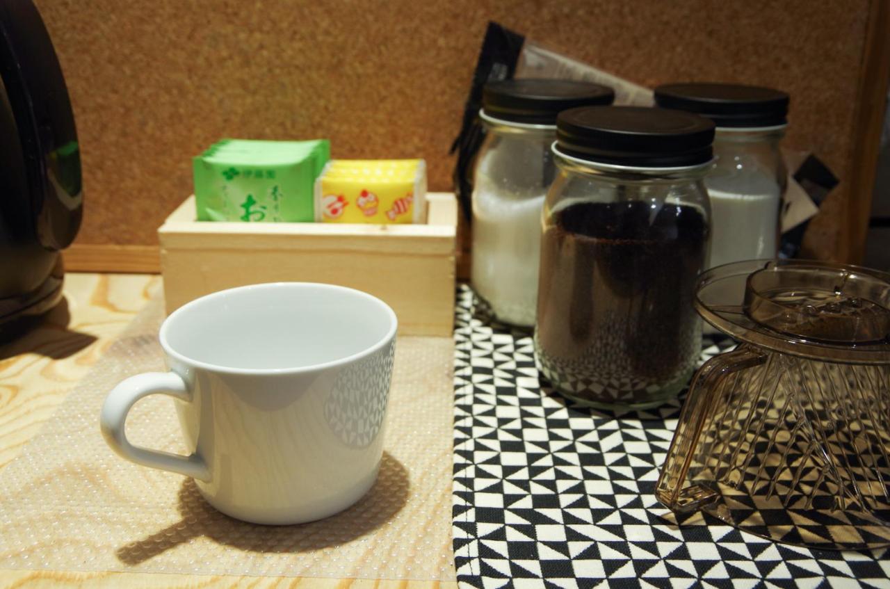 Travelers' house ROOTs Hostel Takaoka Buitenkant foto
