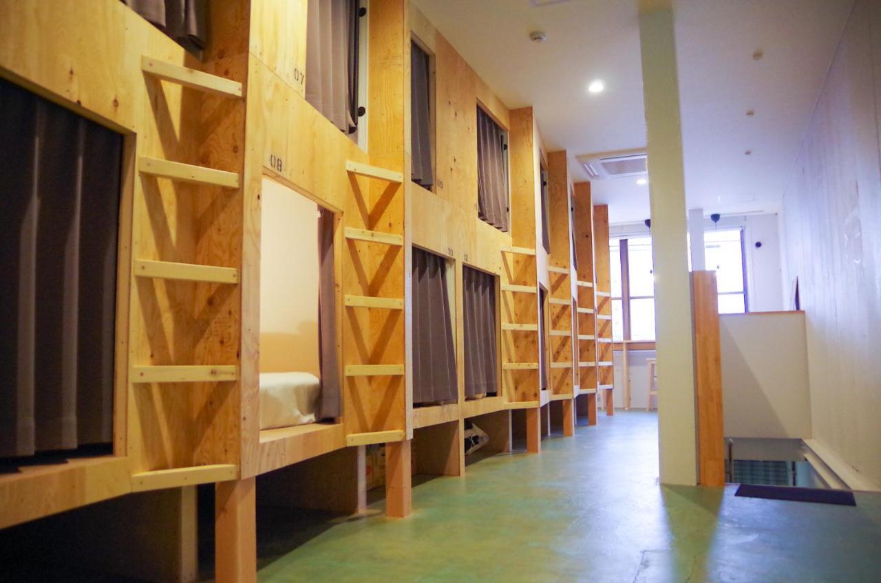 Travelers' house ROOTs Hostel Takaoka Buitenkant foto