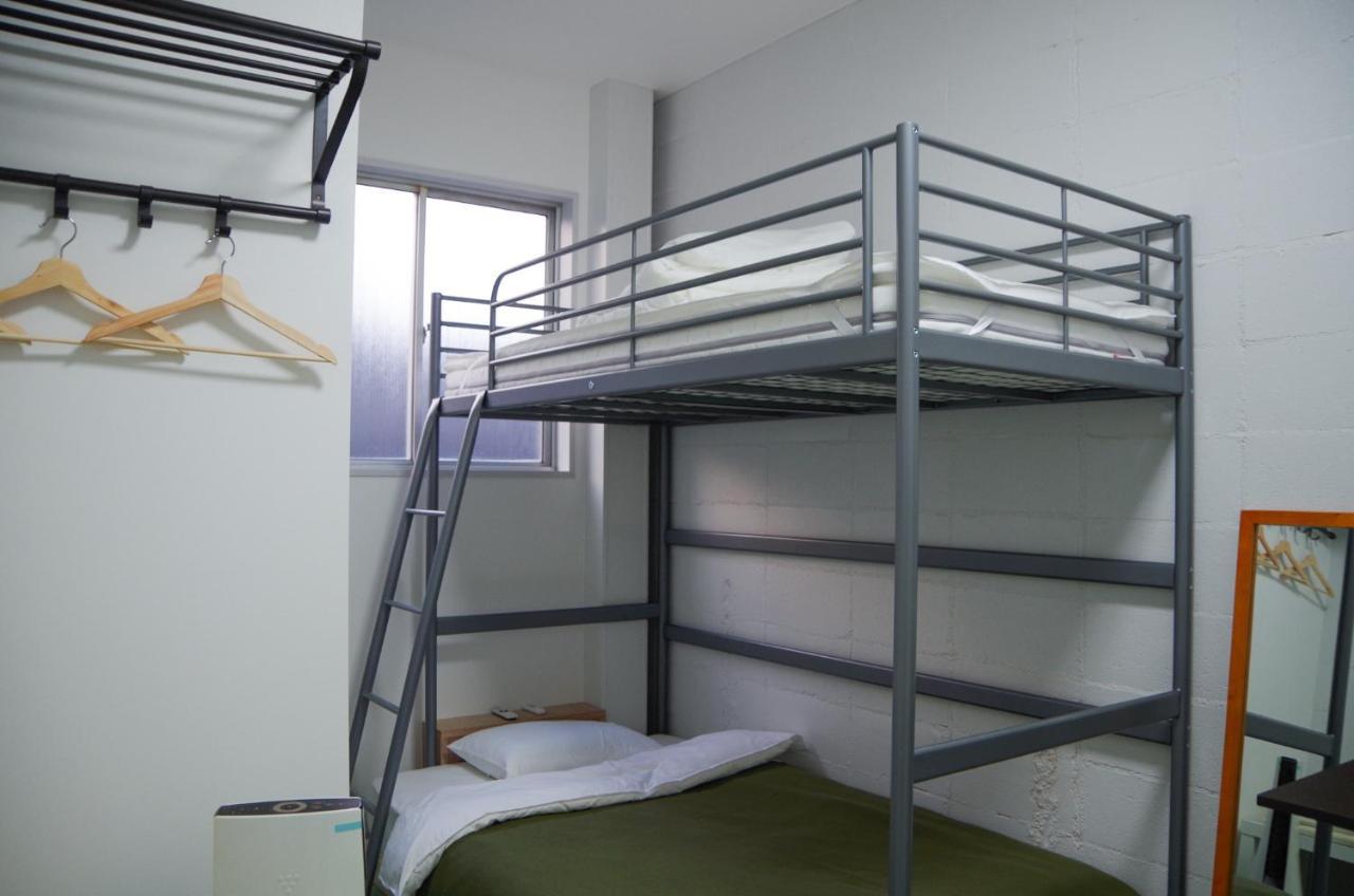 Travelers' house ROOTs Hostel Takaoka Buitenkant foto