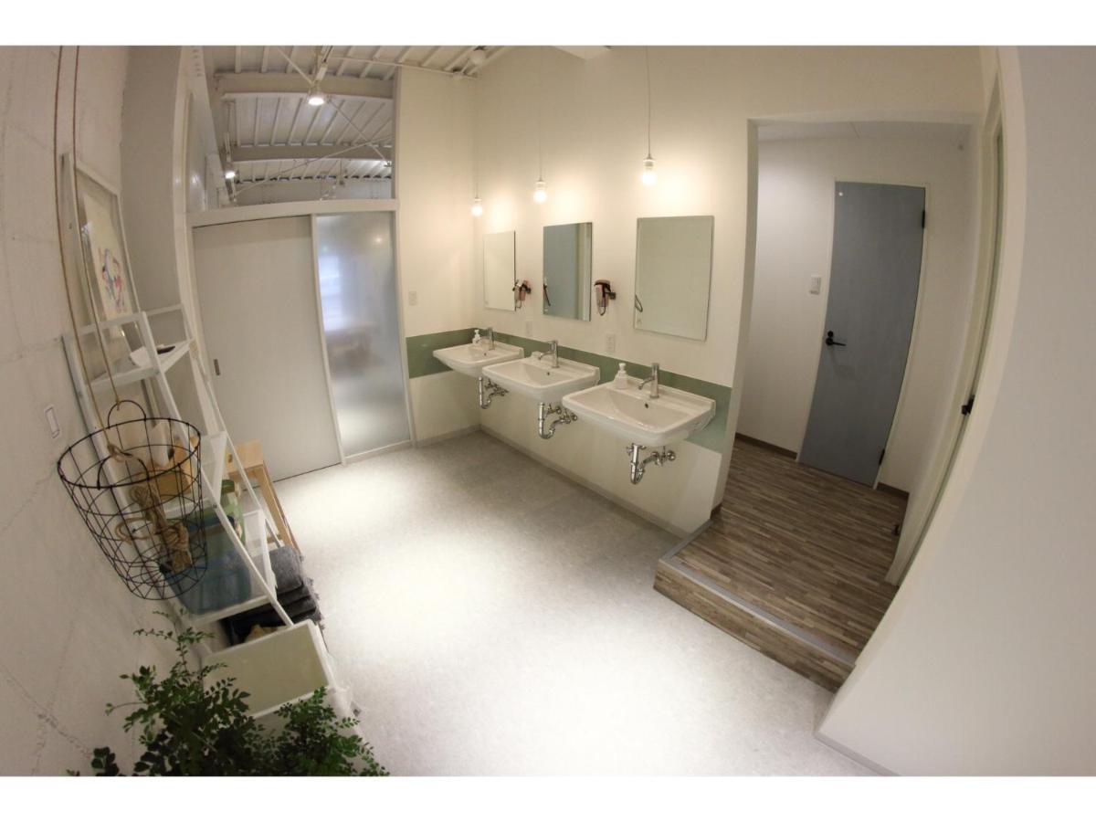 Travelers' house ROOTs Hostel Takaoka Buitenkant foto
